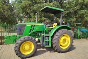 JOHN DEERE 6095B 4WD